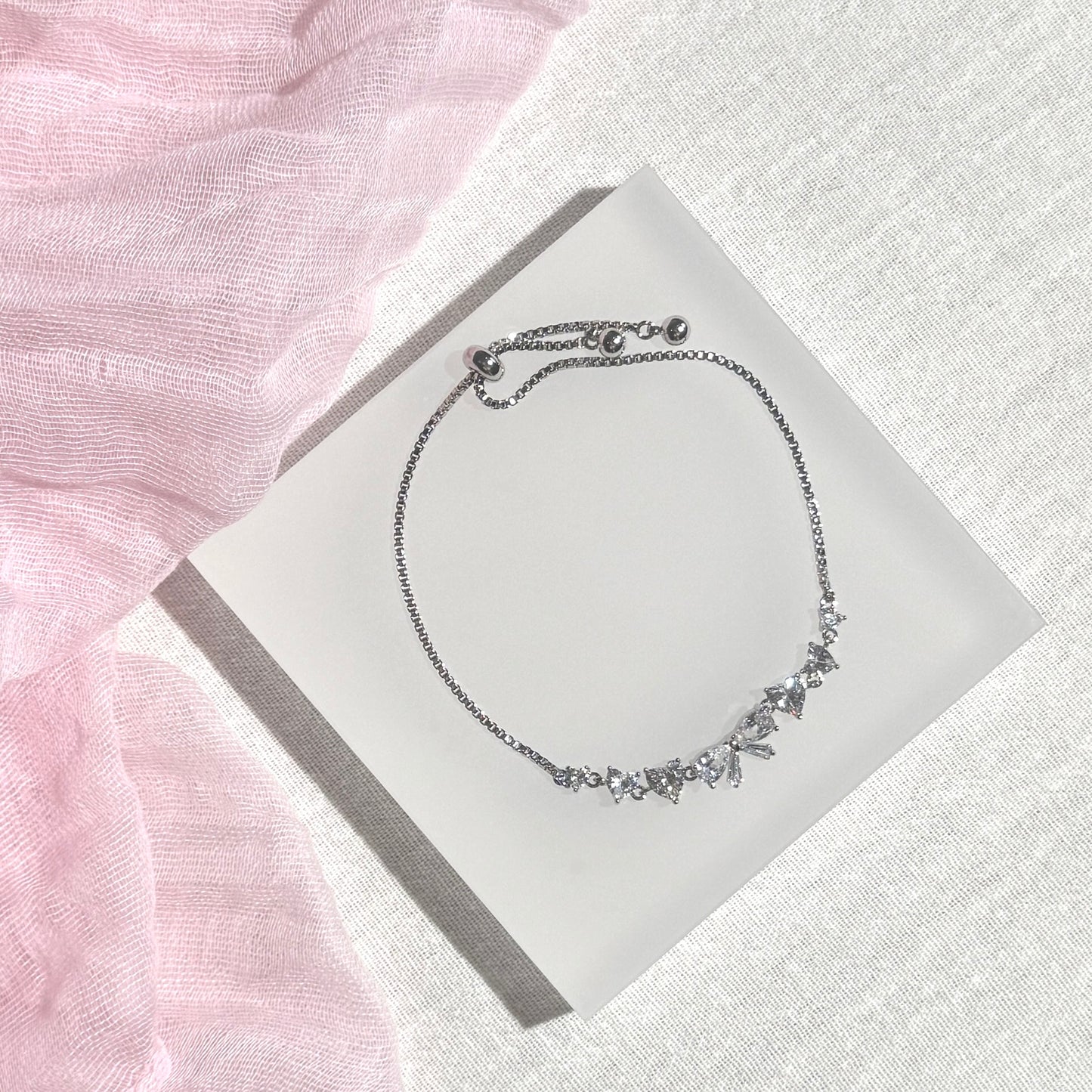 Lighttie Bow Bracelet