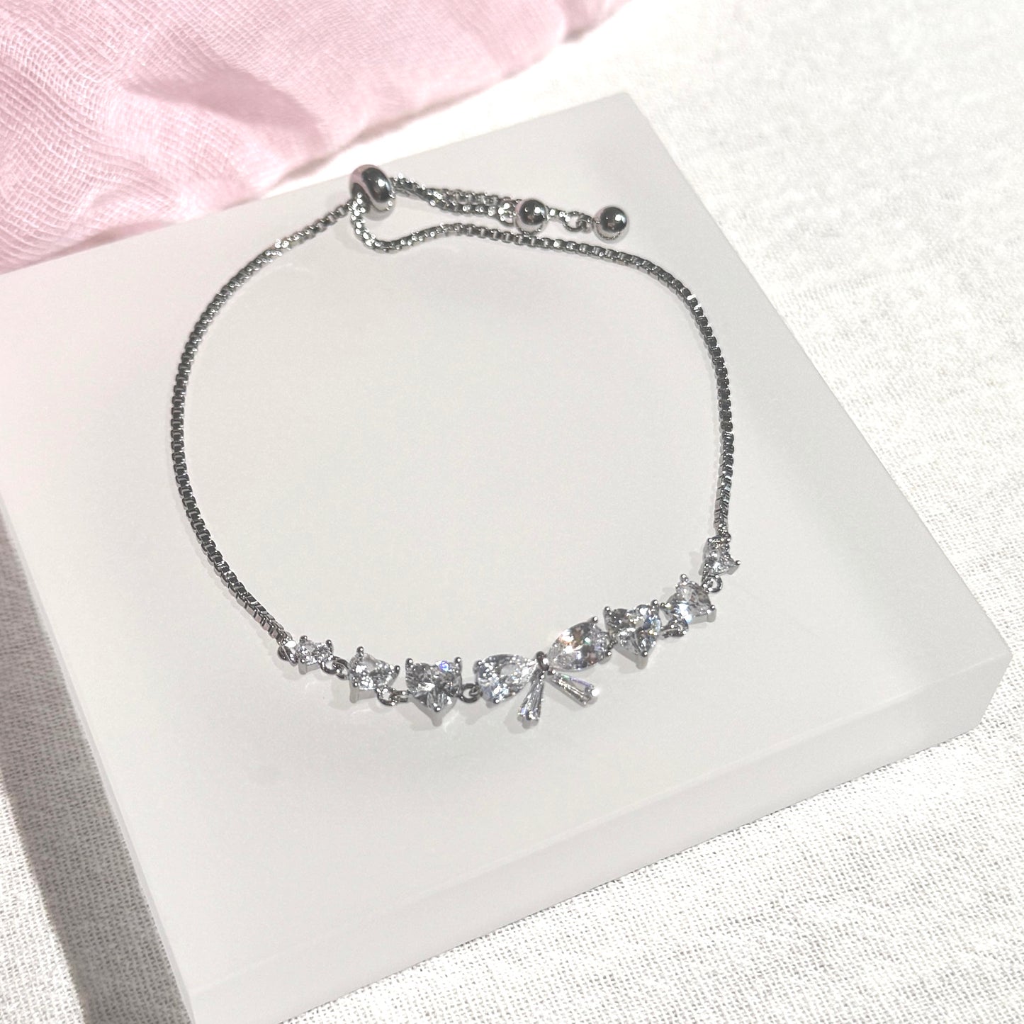 Lighttie Bow Bracelet